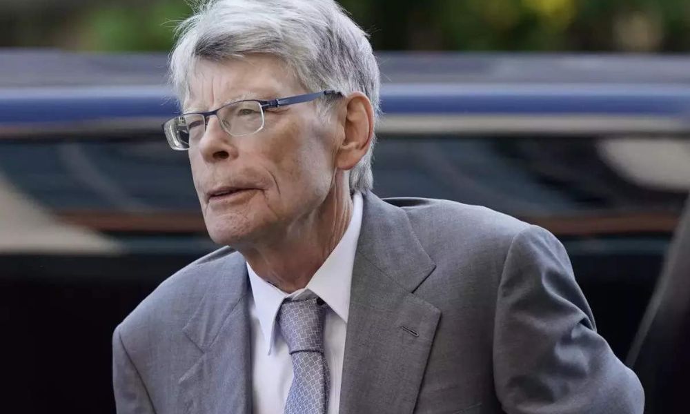 Stephen King testifies against the merger of publishing giants
